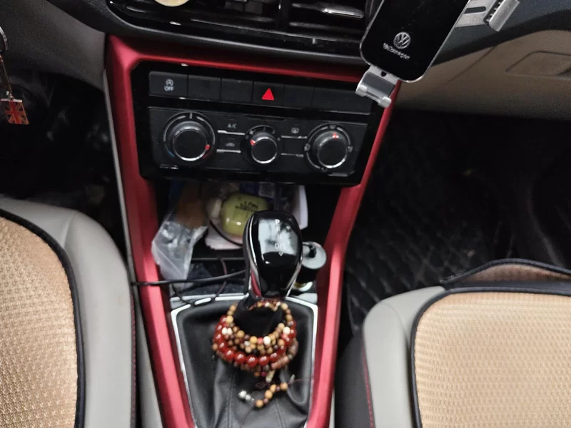 Volkswagen T-Cross 2020 #15 Volkswagen T-Cross 2020 immagine di auto #15