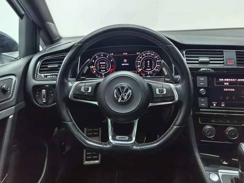Volkswagen Golf 2020 car image #15