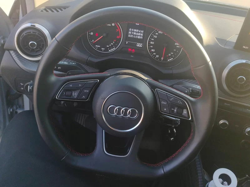 Audi Q2L 2023 #15 Audi Q2L 2023 car image #15