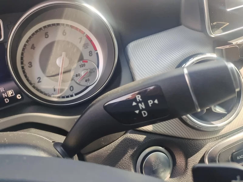 Mercedes-Benz GLA Class 2016 car image #15