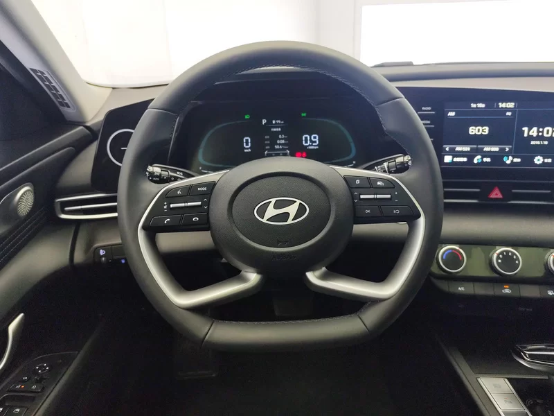 Hyundai Elantra 2023 car image #15