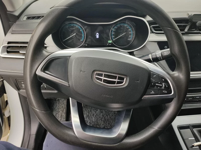 GEELY Emgrand 2021 car image #15