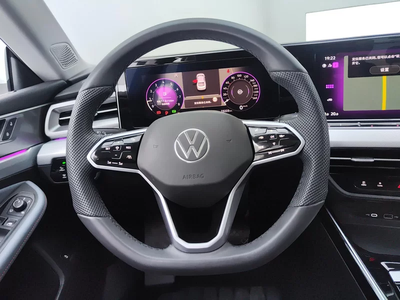 Volkswagen Lamando 2024 car image #15