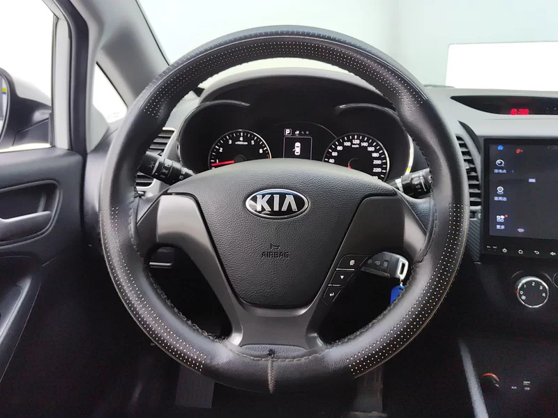 起亚 起亚K3 2017 汽车图片 #15