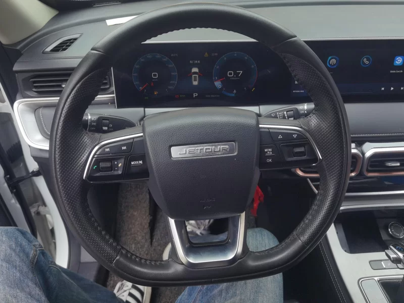 X70 2023 car image #15