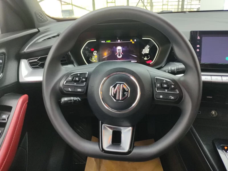 5 2022 car image #15