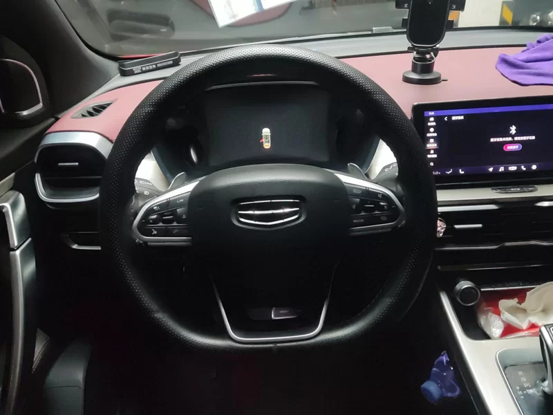 GEELY Coolray 2018 car image #15
