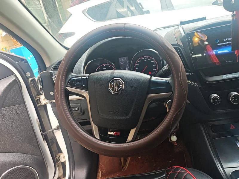 MG 5 2014 #15 MG 5 2014 immagine di auto #15