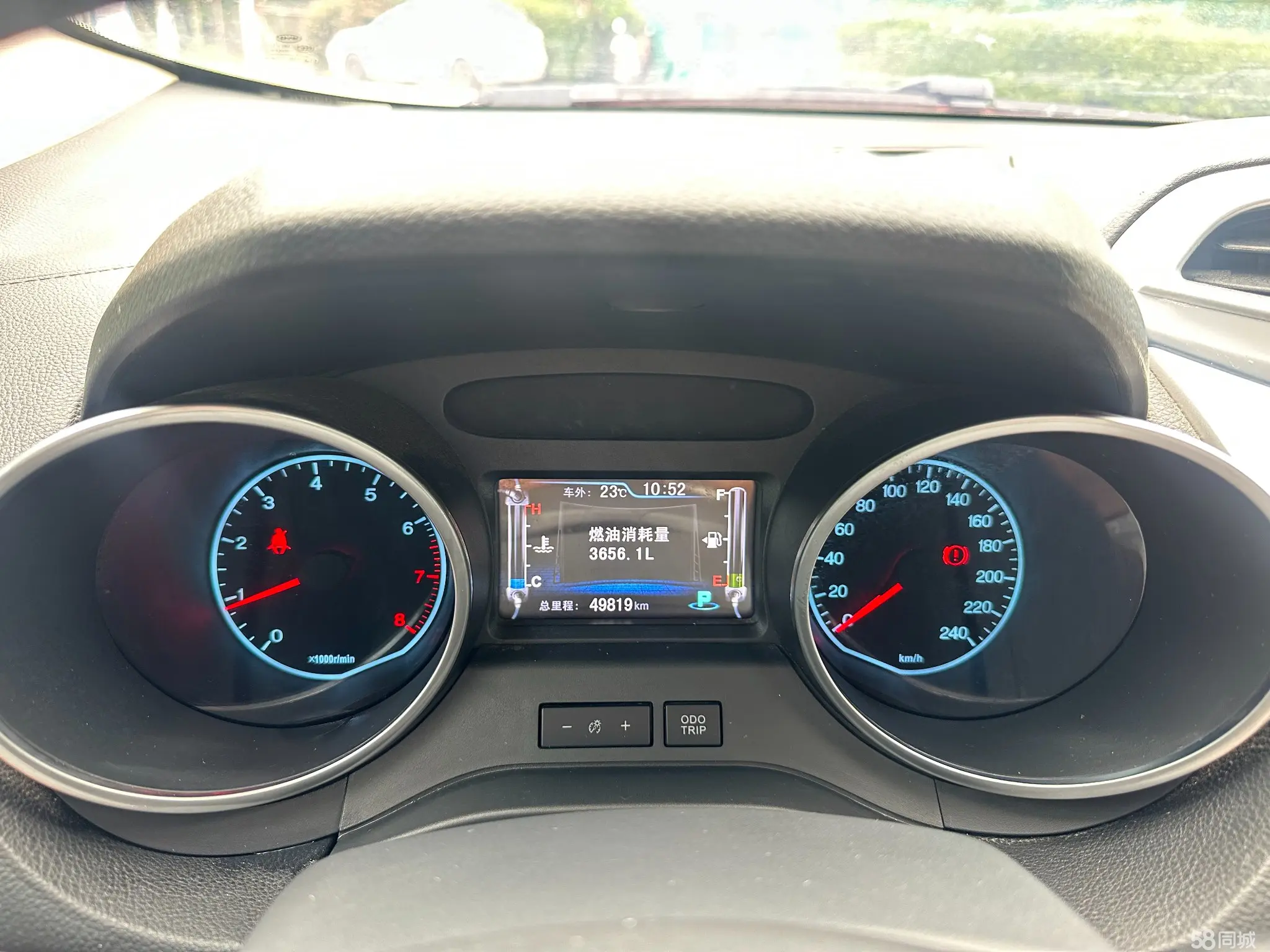 BYD Yuan 2018 صورة سيارة #15