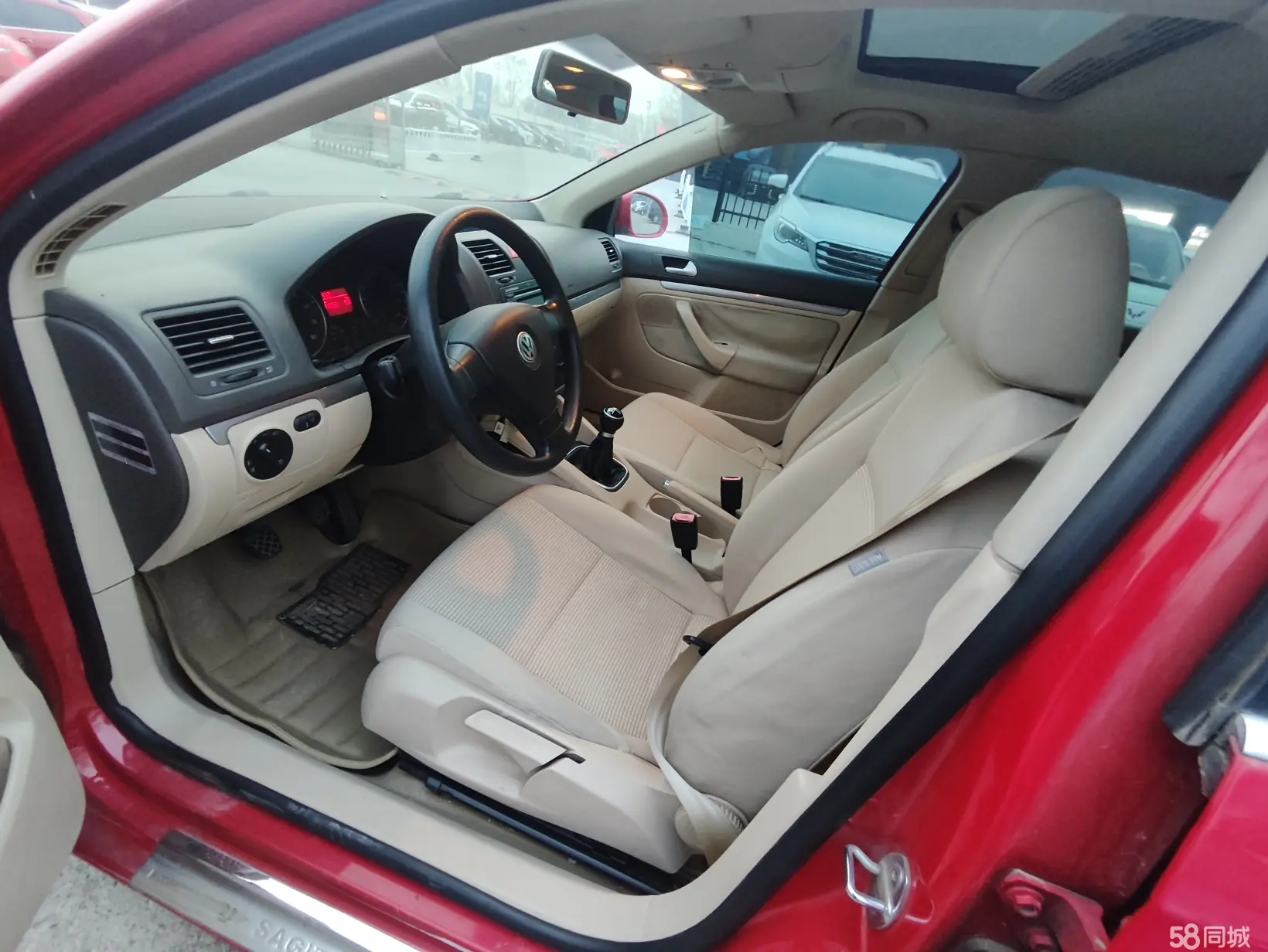 Volkswagen Sagitar 2010 immagine di auto #15