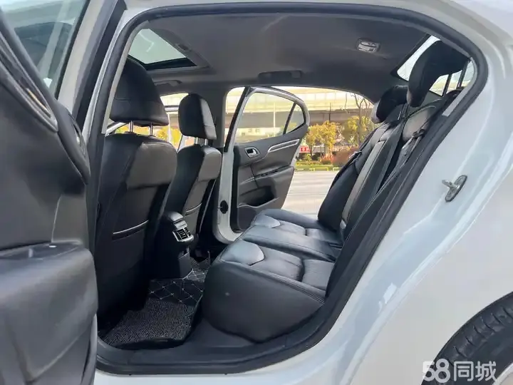 Citroen C4L 2013 immagine di auto #15