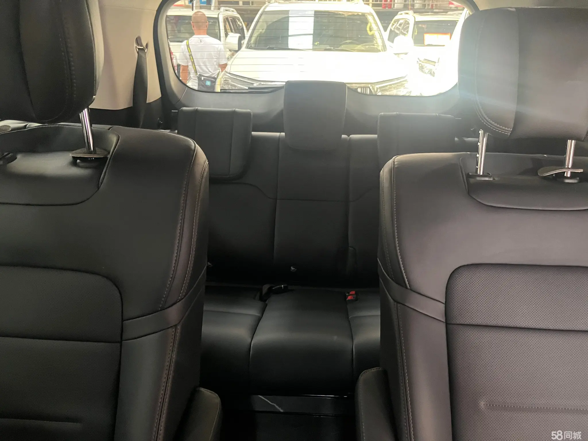 GAC Trumpchi E8 2024 #15 GAC Trumpchi E8 2024 car image #15