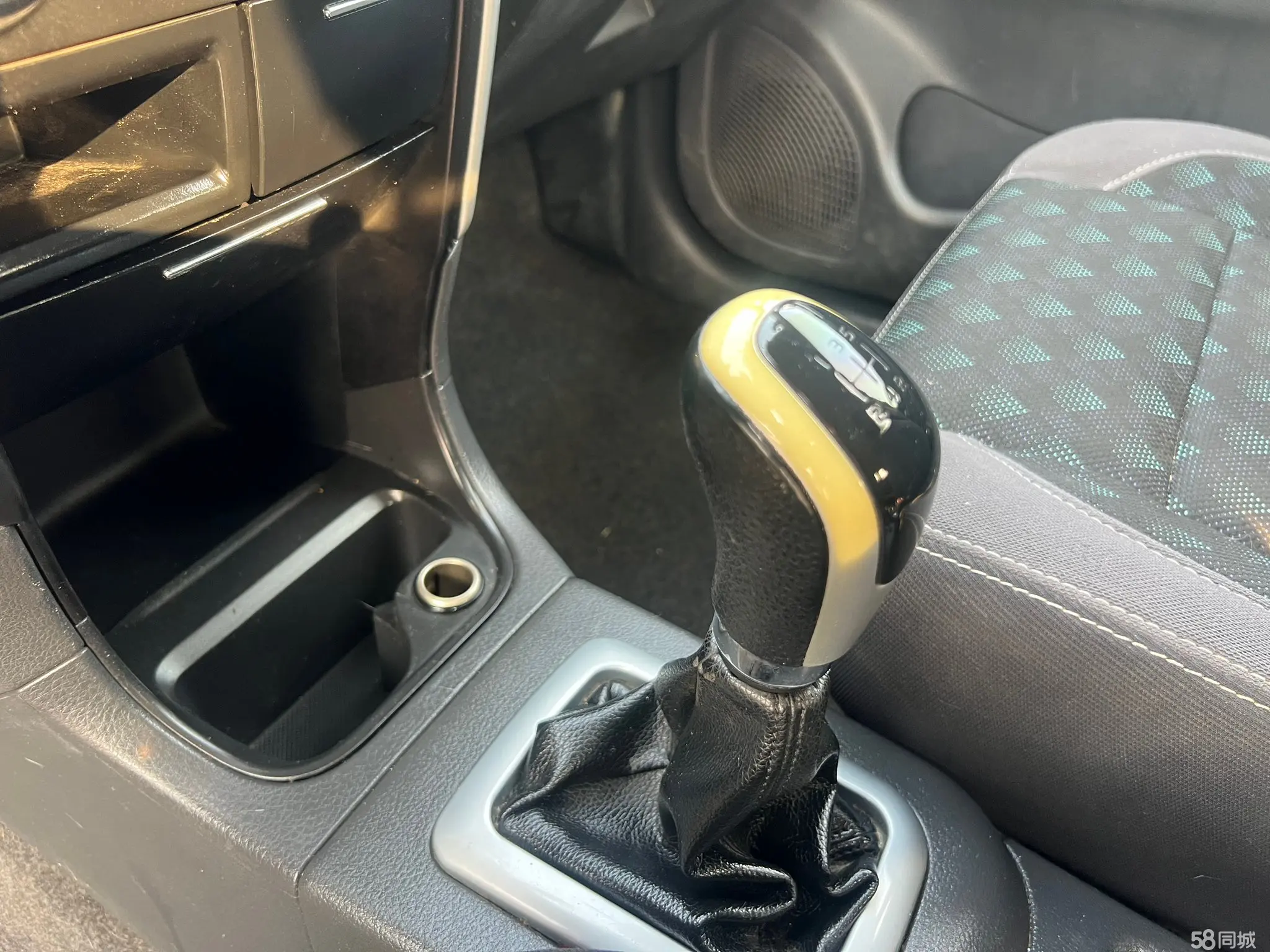 Suzuki Liana A6 2015 immagine di auto #15