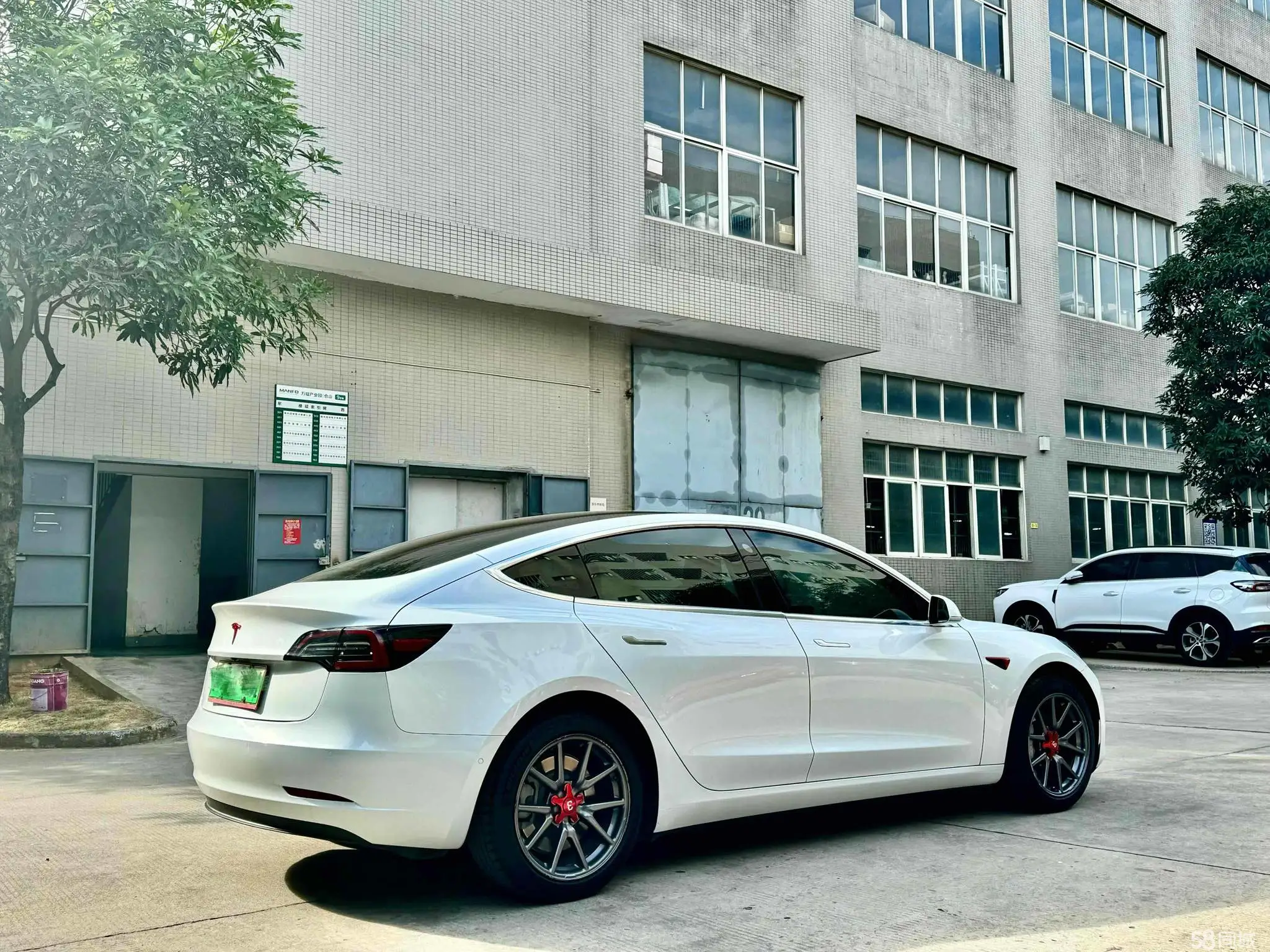 特斯拉 Model 3(进口) 2019 汽车图片 #15