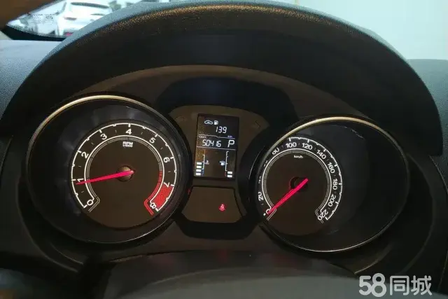 MG GT 2016 car image #15