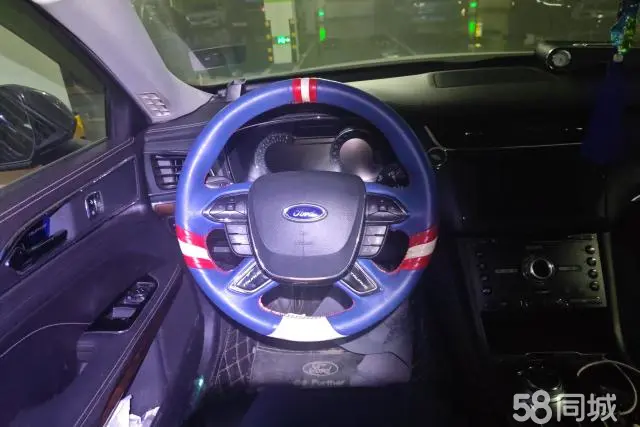 Ford Taurus 2017 car image #15