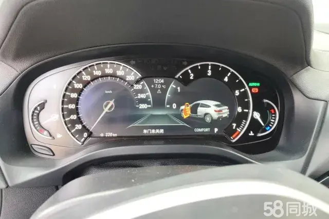 BMW X4 2019 car image #15