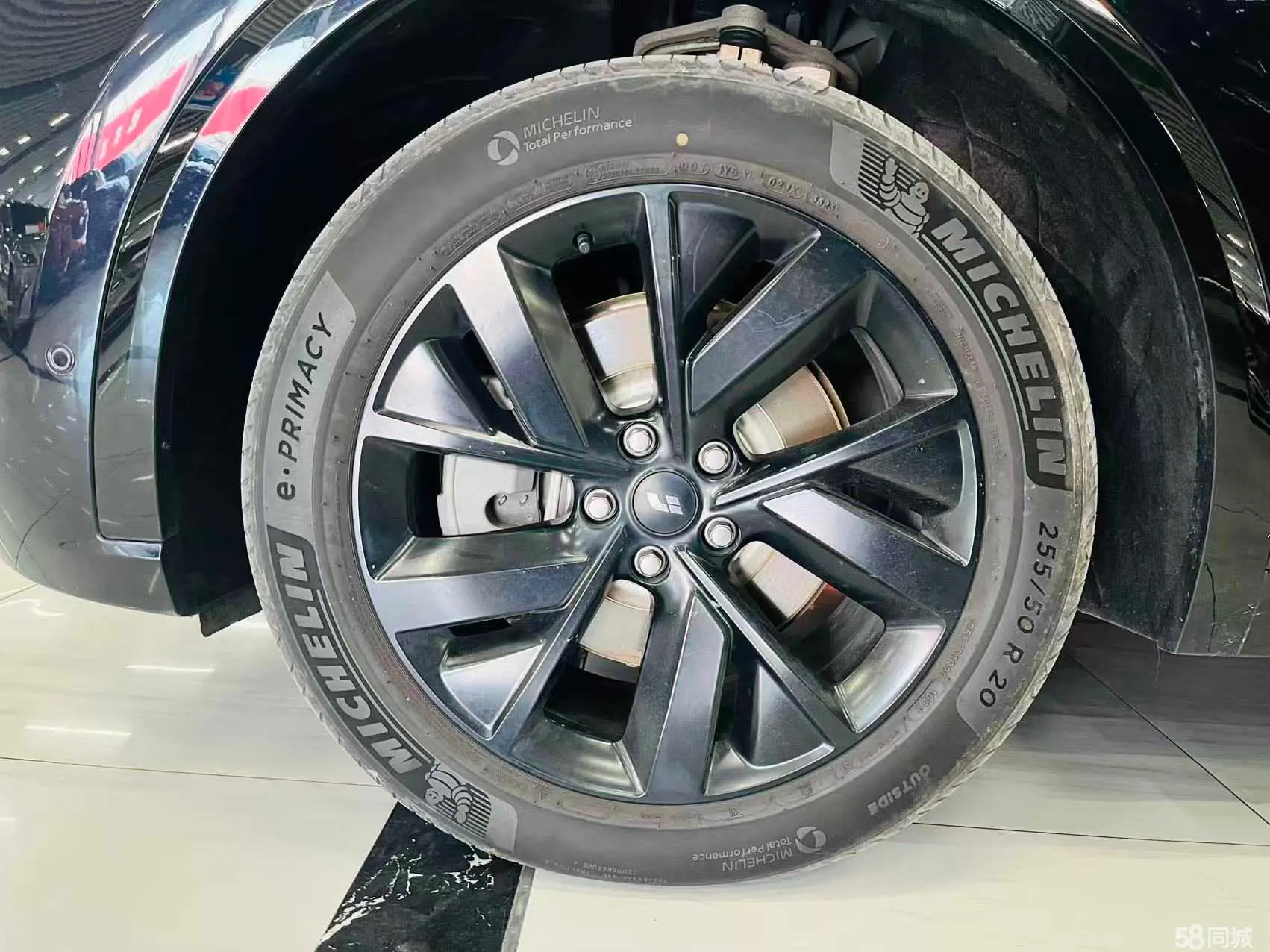 Li L8 2023 imagen de coche #15