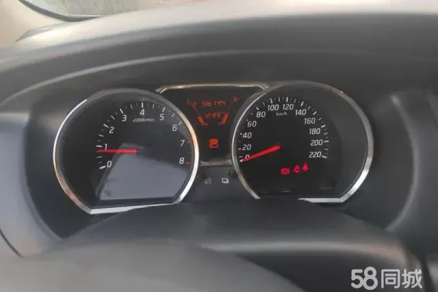 日产 骊威 2018 汽车图片 #15