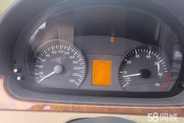 奔驰 威霆 2015 汽车图片 #15