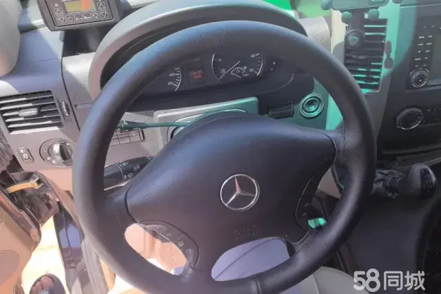 Mercedes-Benz Sprinter 2013 car image #15