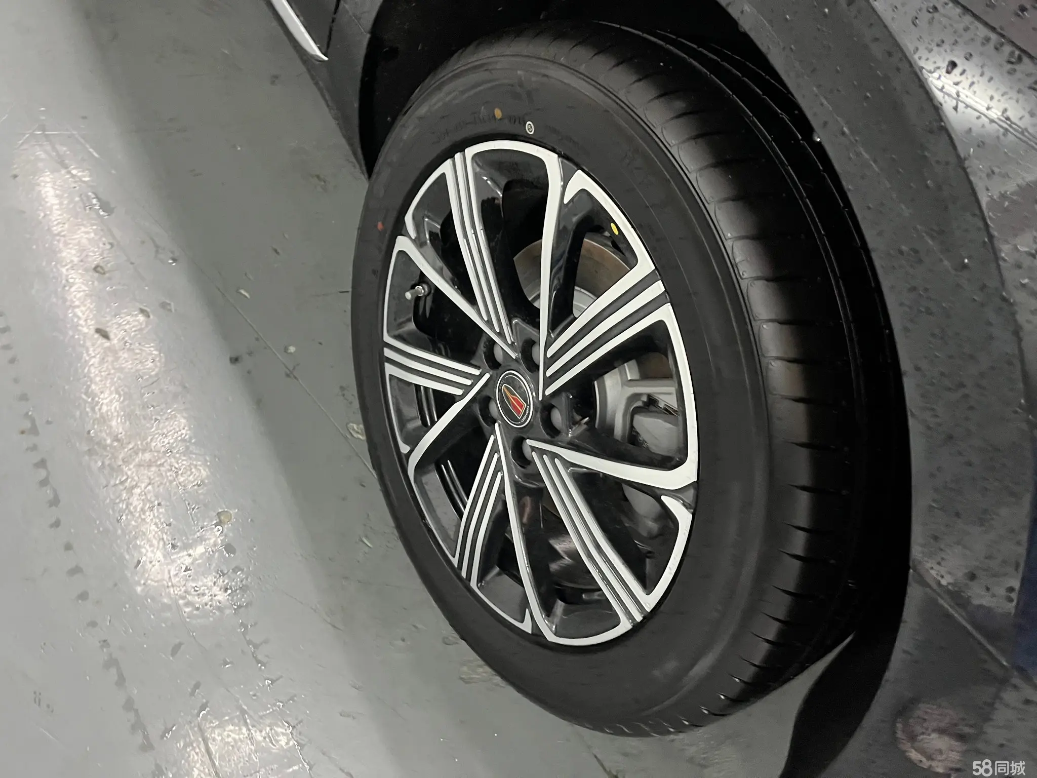 HongQi H5 2025 car image #15