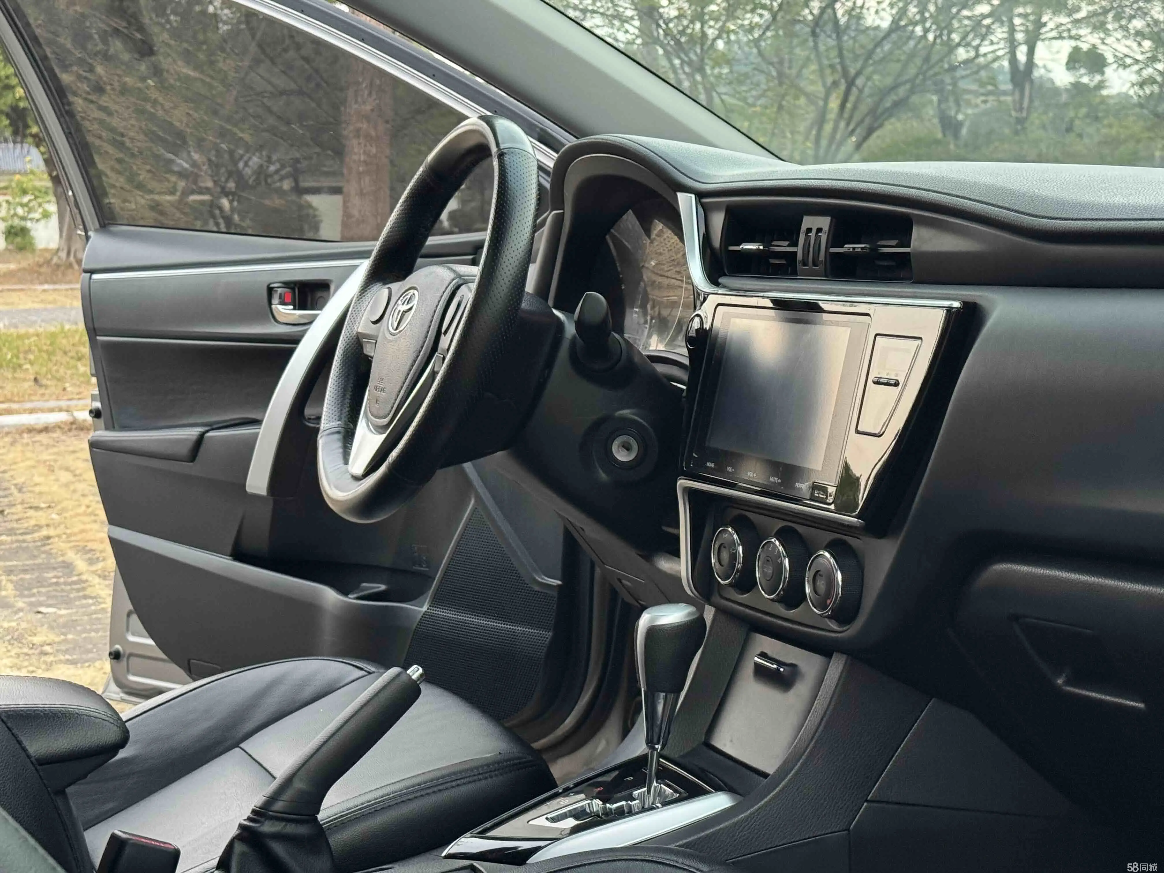 Toyota Corolla 2018 #15 Toyota Corolla 2018 car image #15