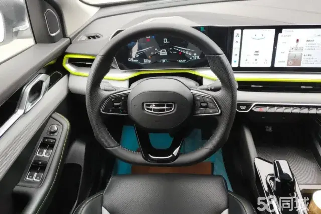 GEELY Coolray 2022 car image #15