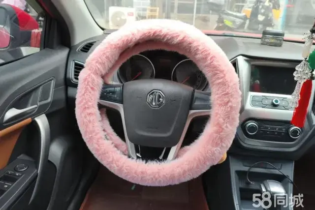 MG GT 2016 car image #15