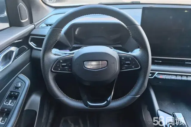 GEELY Coolray 2024 car image #15