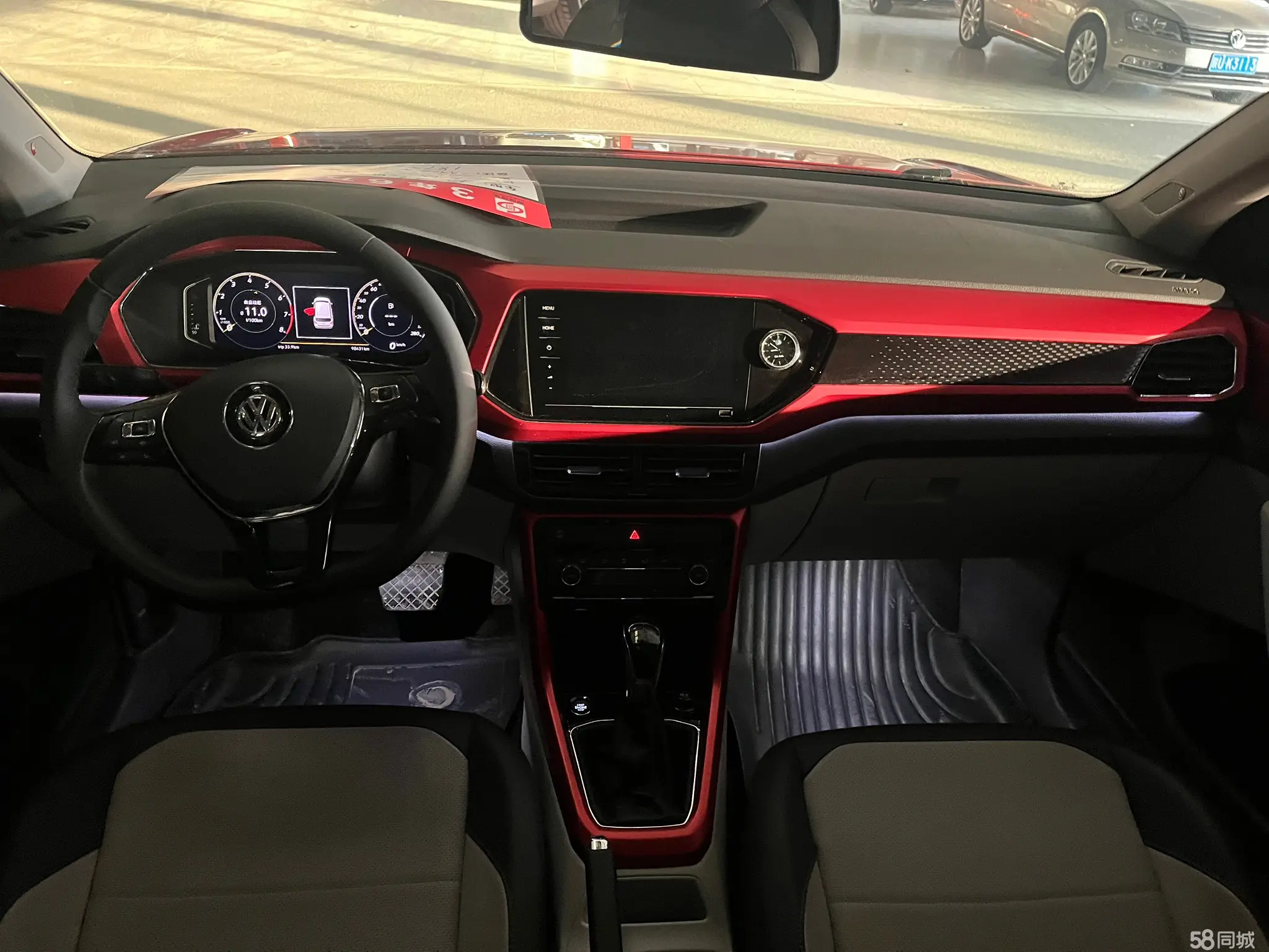 Volkswagen T-Cross 2021 car image #15