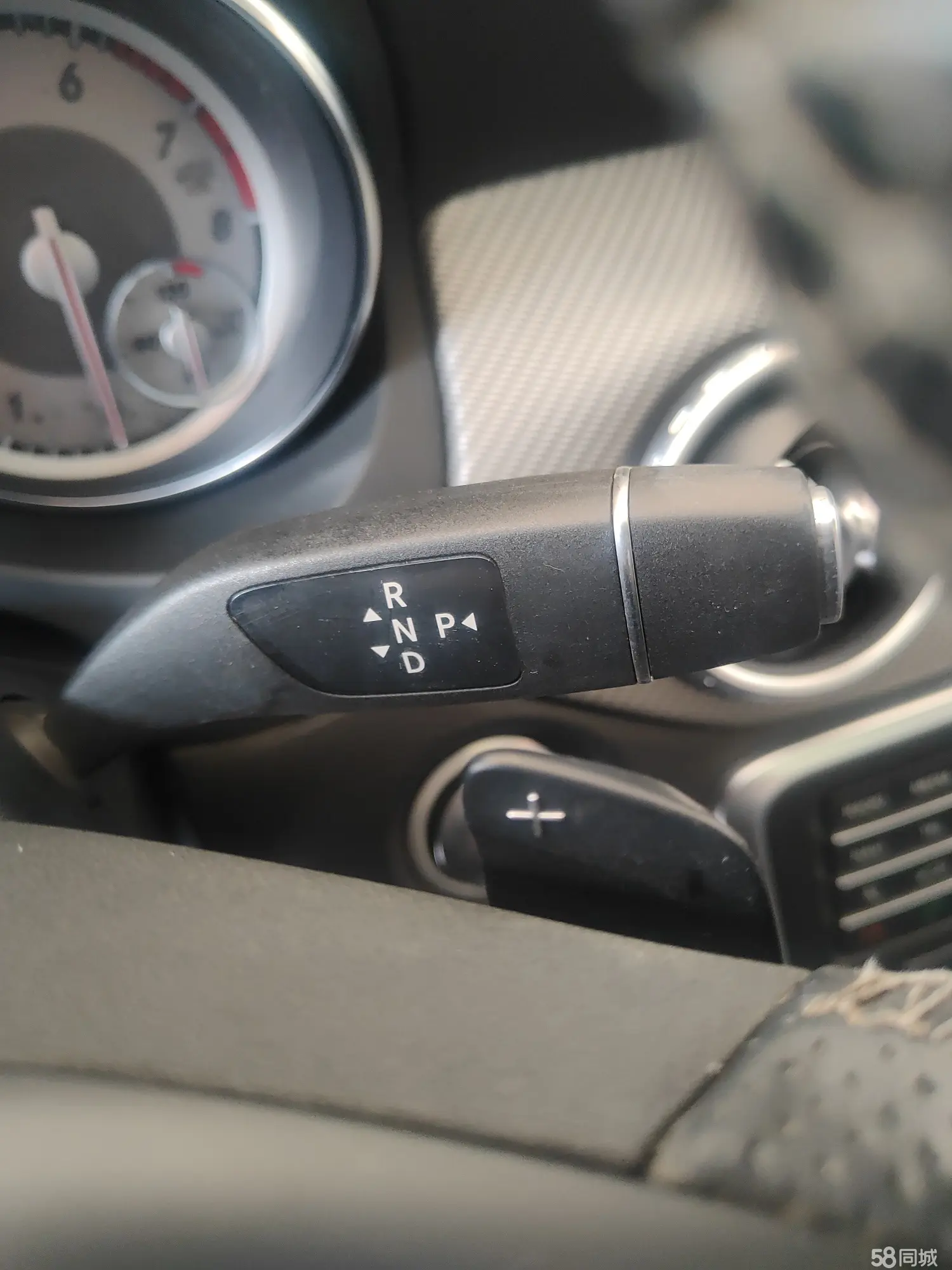 Mercedes-Benz GLA Class 2017 immagine di auto #15