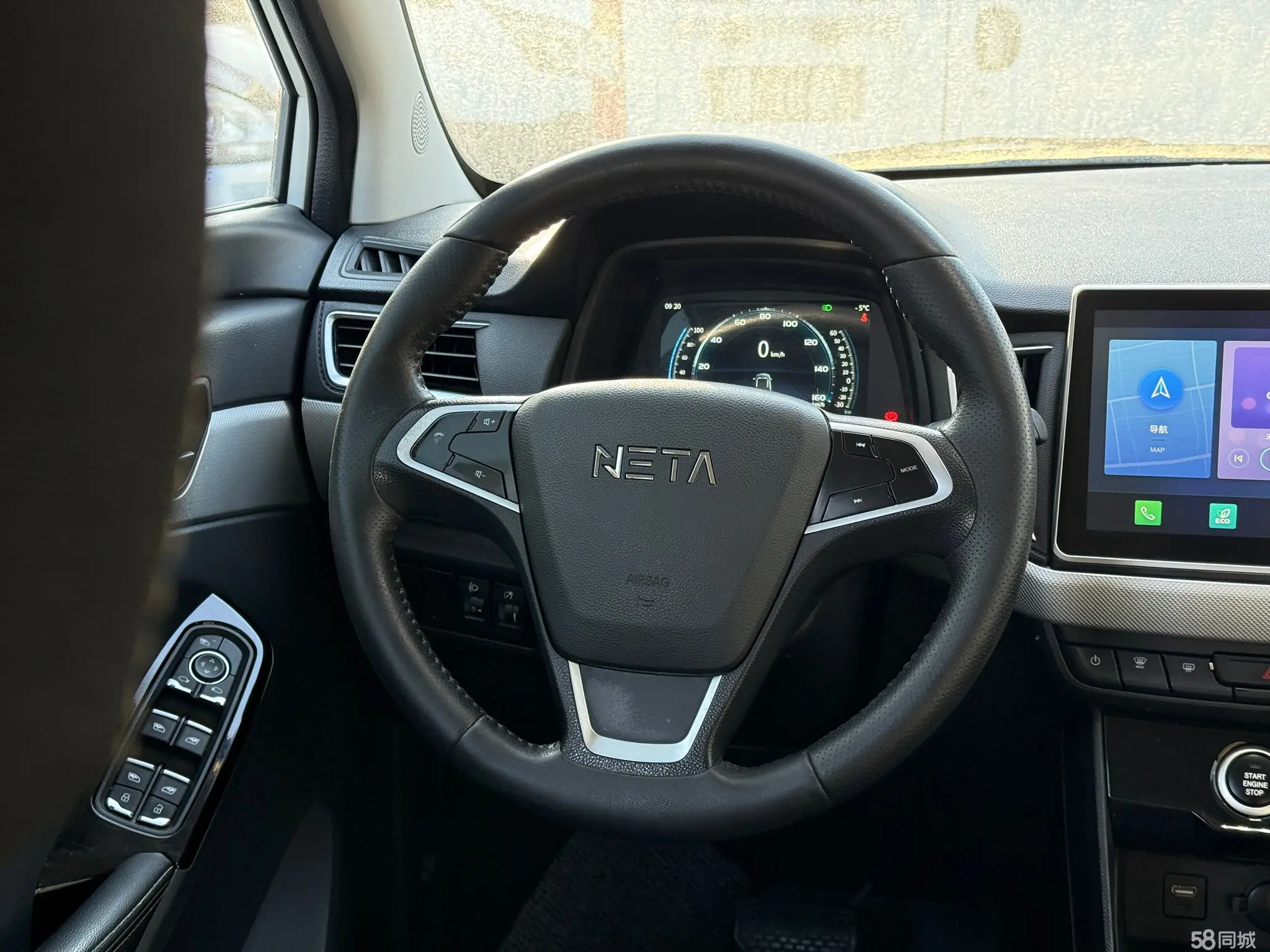 哪吒汽车 哪吒N01 2020 汽车图片 #15