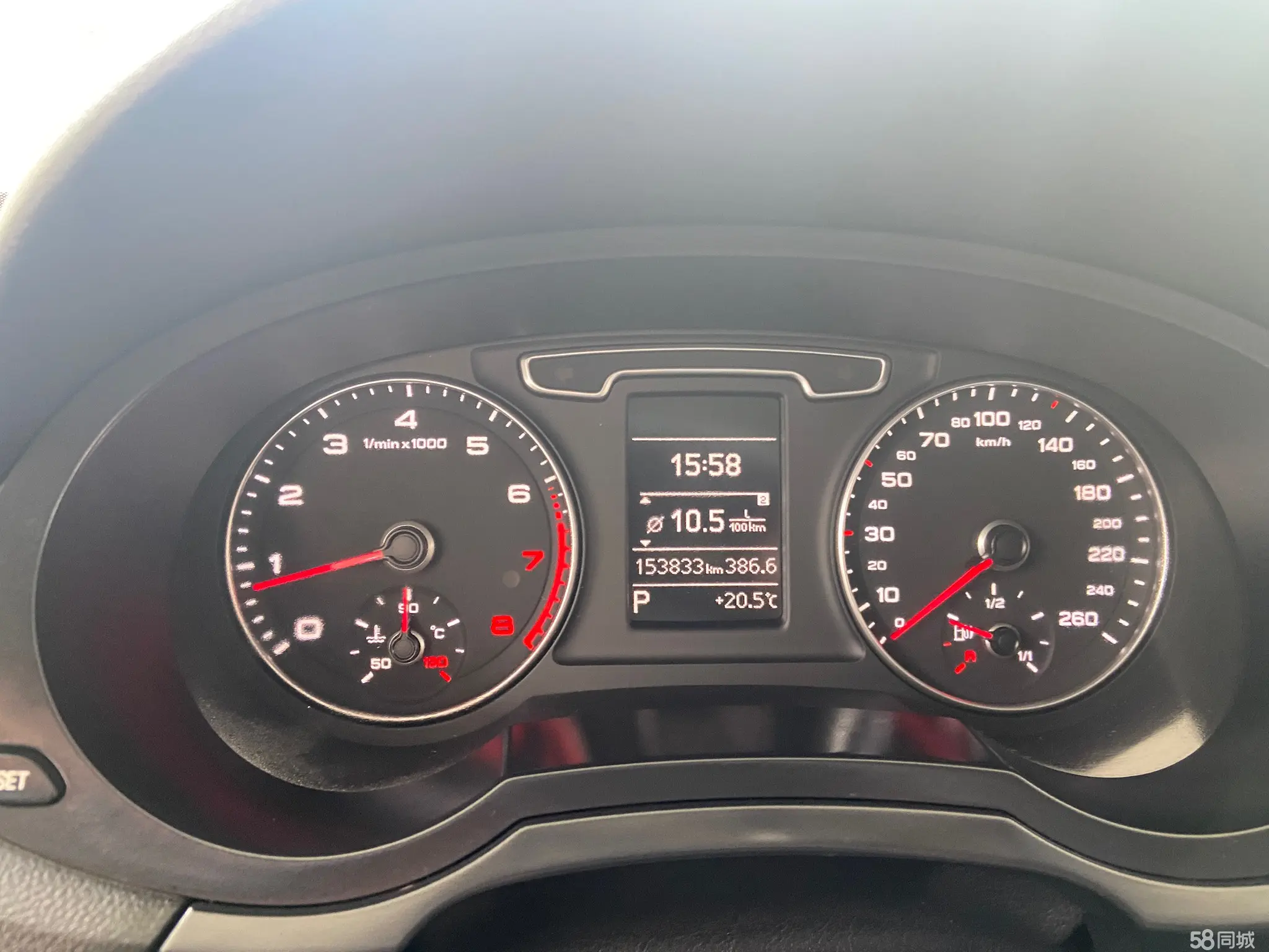 Audi Q3 2014 car image #15