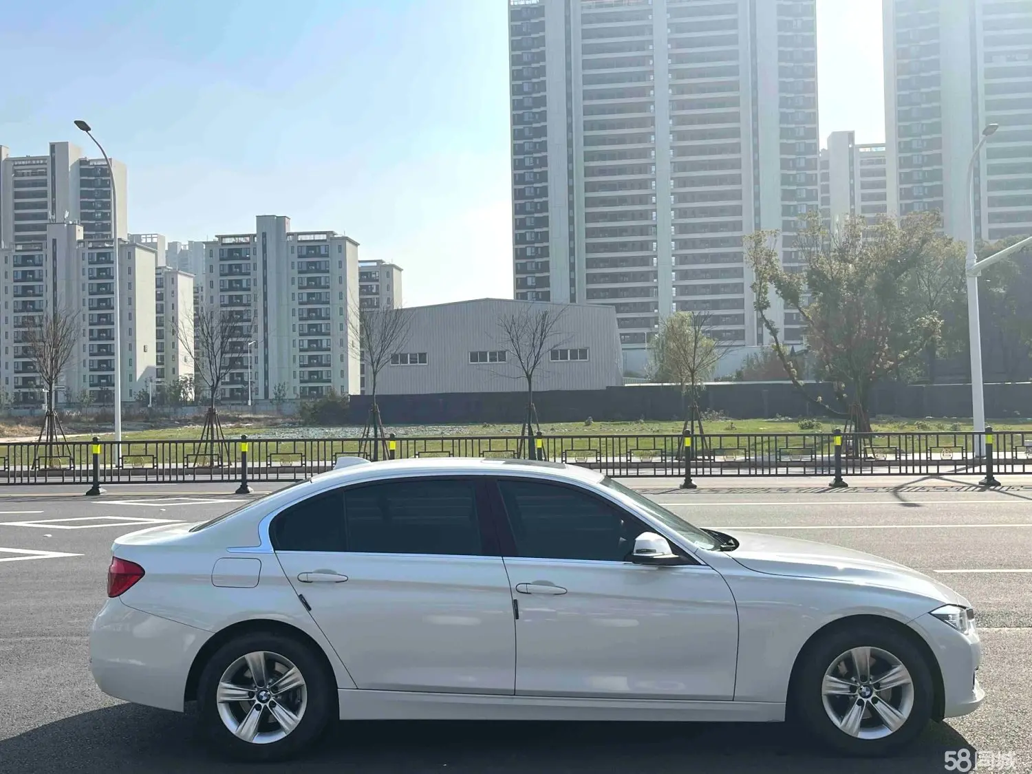 BMW 3 Series 2016 #15 BMW 3 Series 2016 car image #15