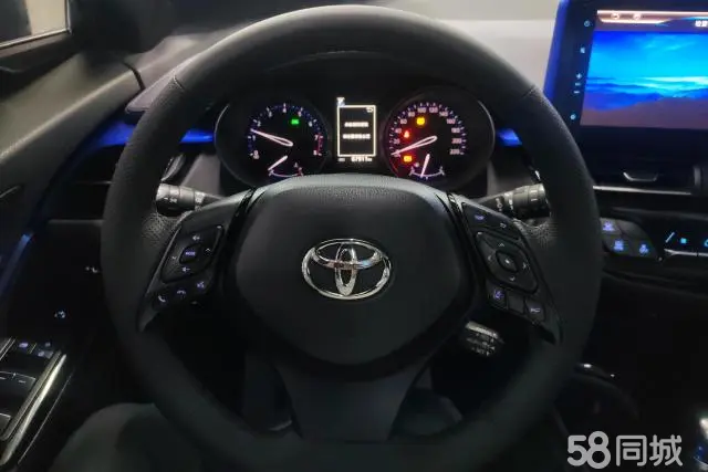 Toyota C-HR 2020 immagine di auto #15