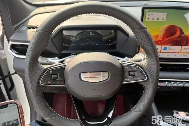 GEELY Coolray 2025 car image #15