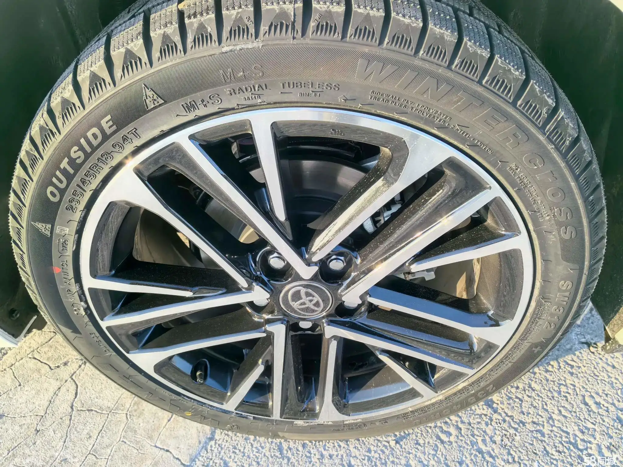 Toyota Camry 2025 immagine di auto #15