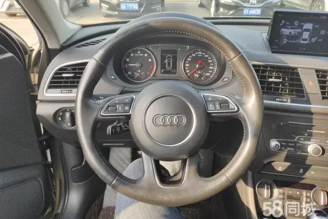 Audi Q3 2017 car image #15