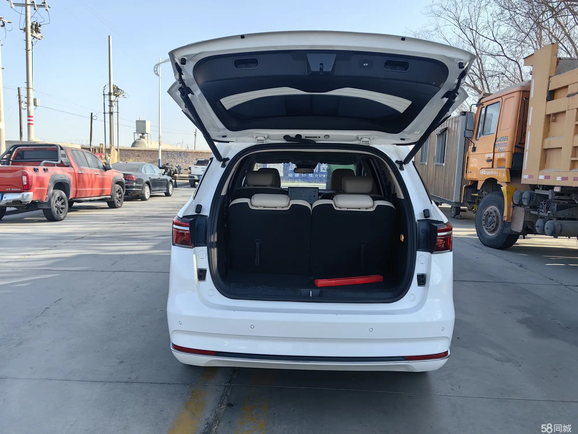 BYD Song MAX New Energy 2022 car image #15