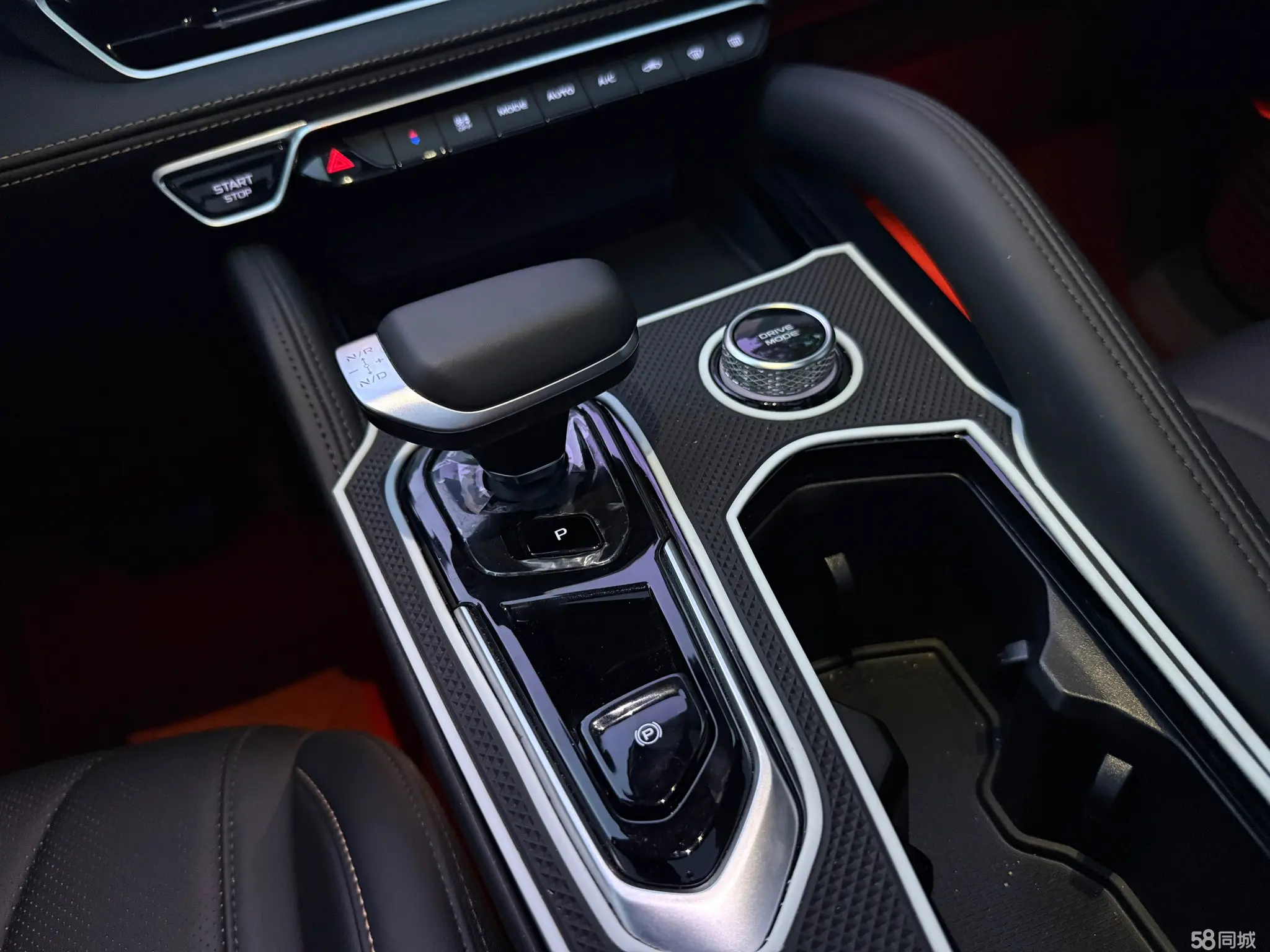 GEELY Monjaro 2025 car image #15