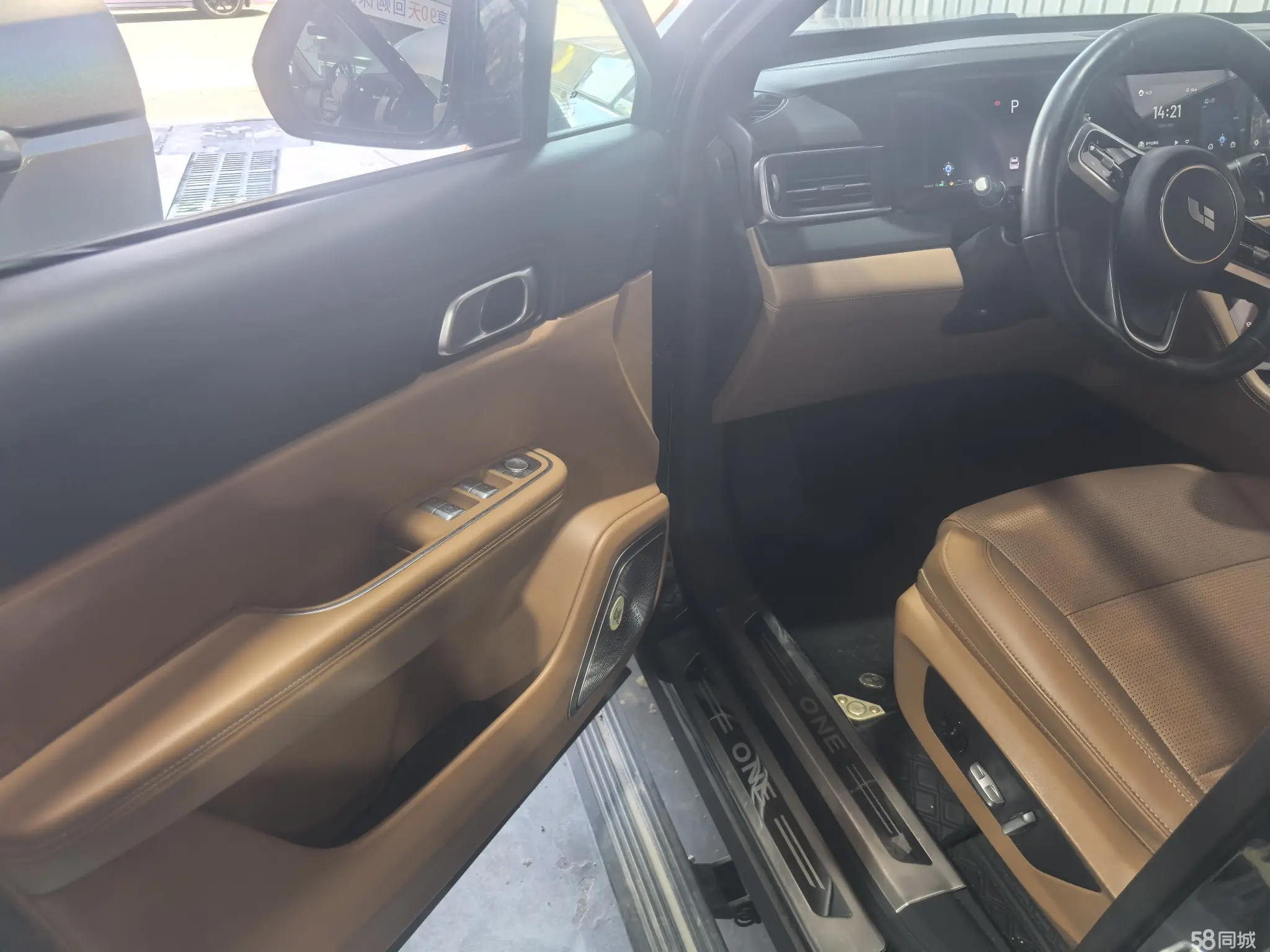 理想汽车 理想ONE 2021 汽车图片 #15