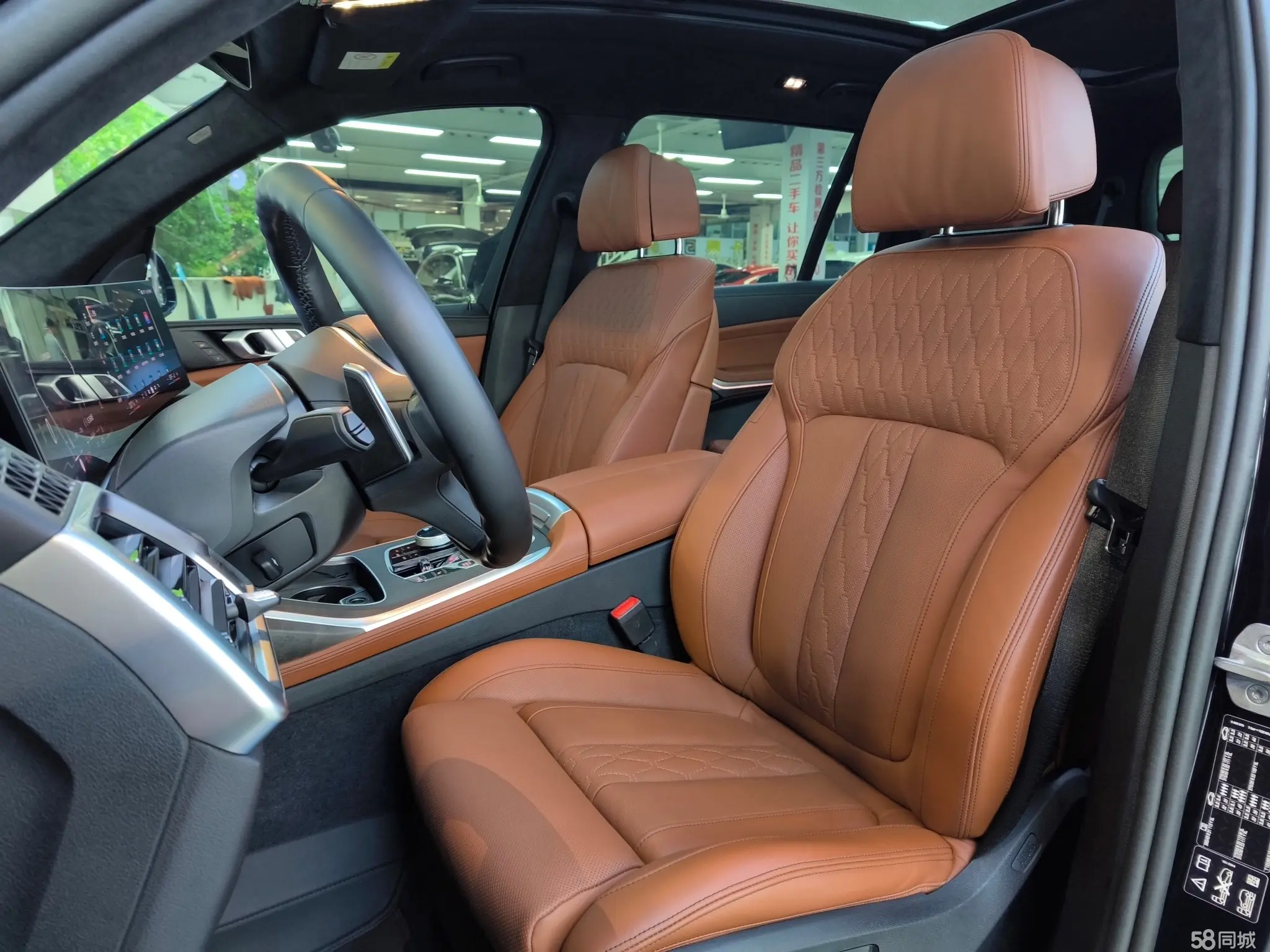 BMW X7 2023 immagine di auto #15