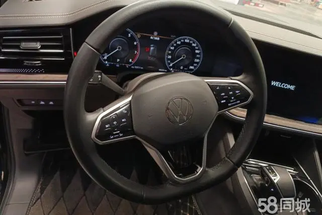 Volkswagen Touareg 2023 car image #15