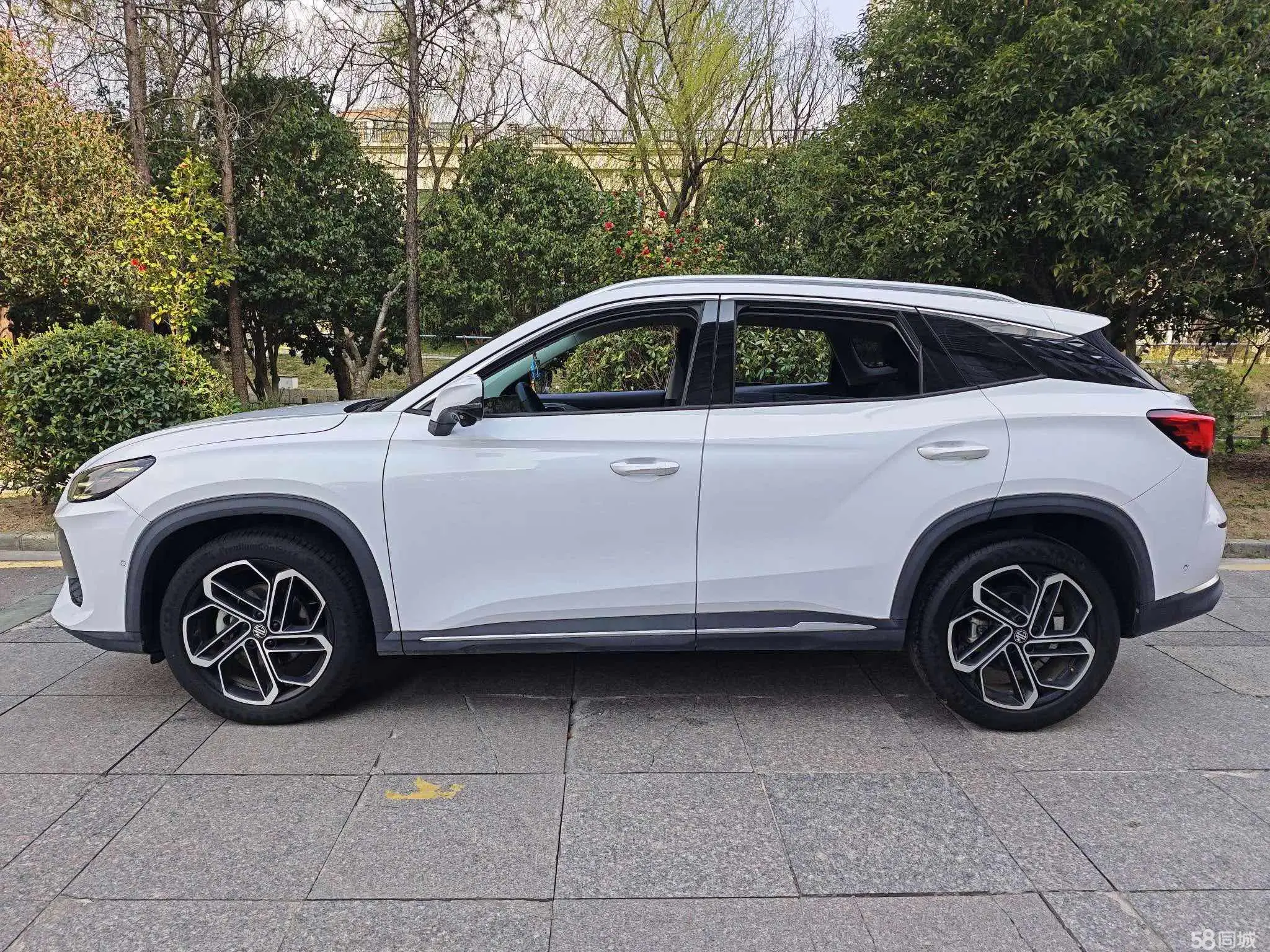 MG ONE 2022 immagine di auto #15