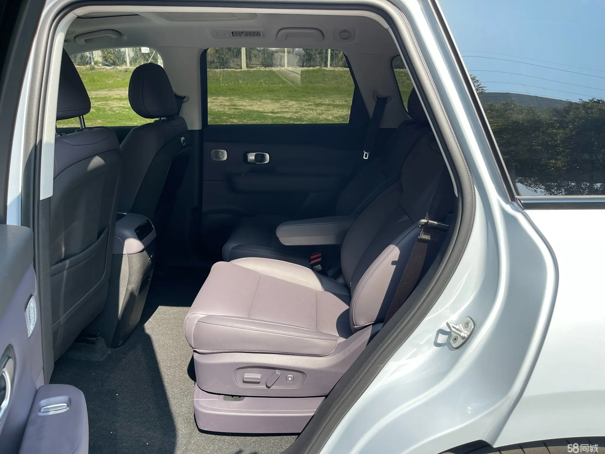 零跑汽车 零跑C16 2025 汽车图片 #15