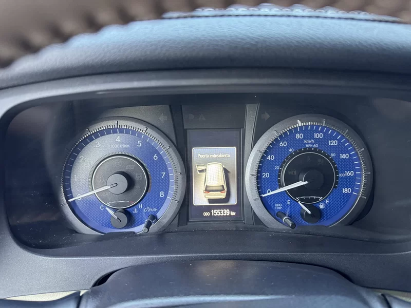 Toyota SIENNA 2019 صورة سيارة #15