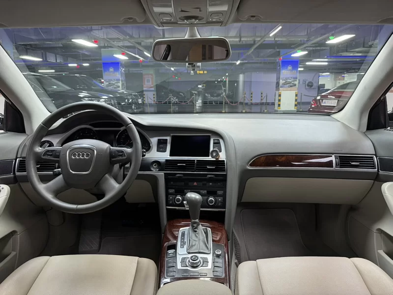 Audi A6 2019 car image #15