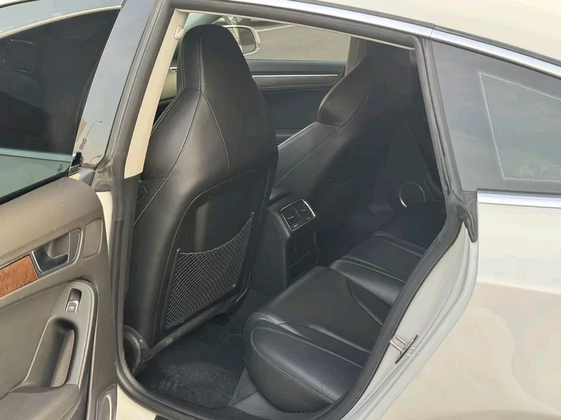 Audi S5 2012 car image #15