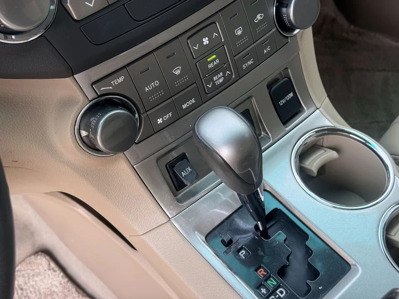 丰田 汉兰达 2012 #15 丰田 汉兰达 2012 汽车图片 #15